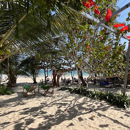 Robinson Beach Bungalow Vinh Hoa Екстер'єр фото