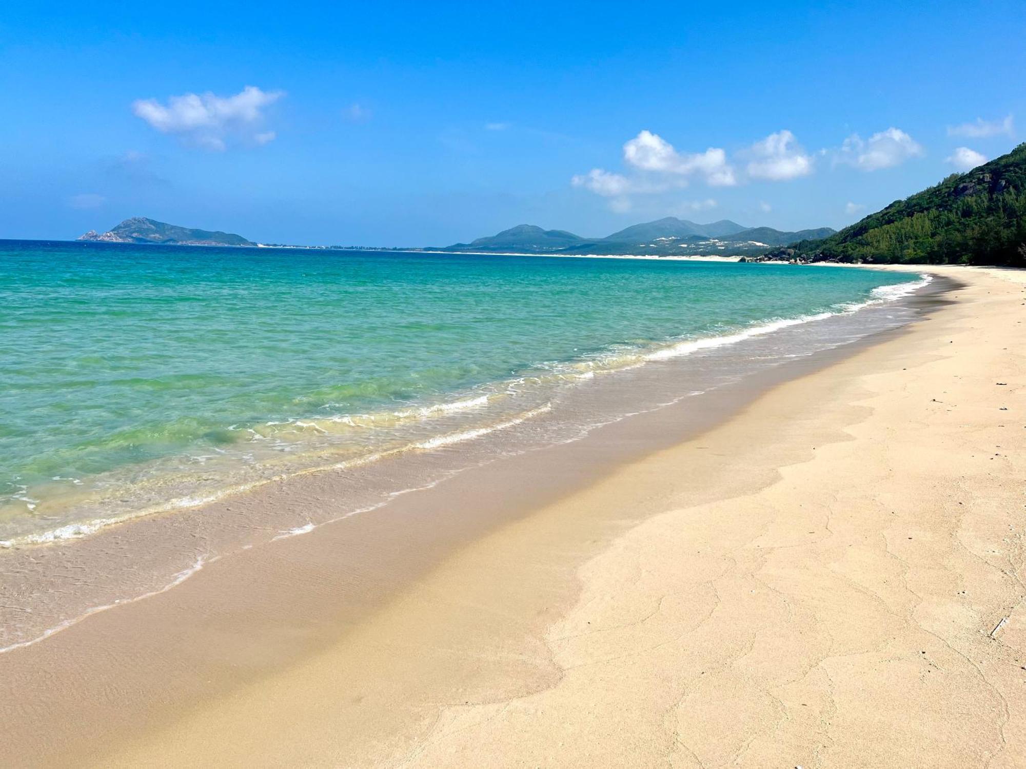 Robinson Beach Bungalow Vinh Hoa Екстер'єр фото