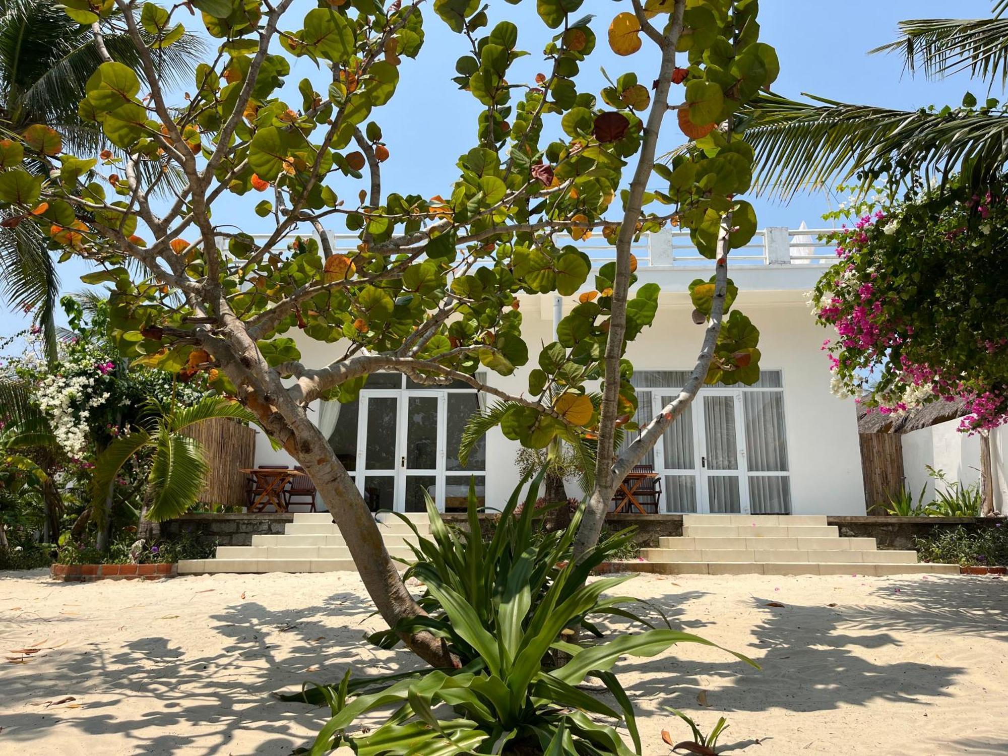 Robinson Beach Bungalow Vinh Hoa Екстер'єр фото
