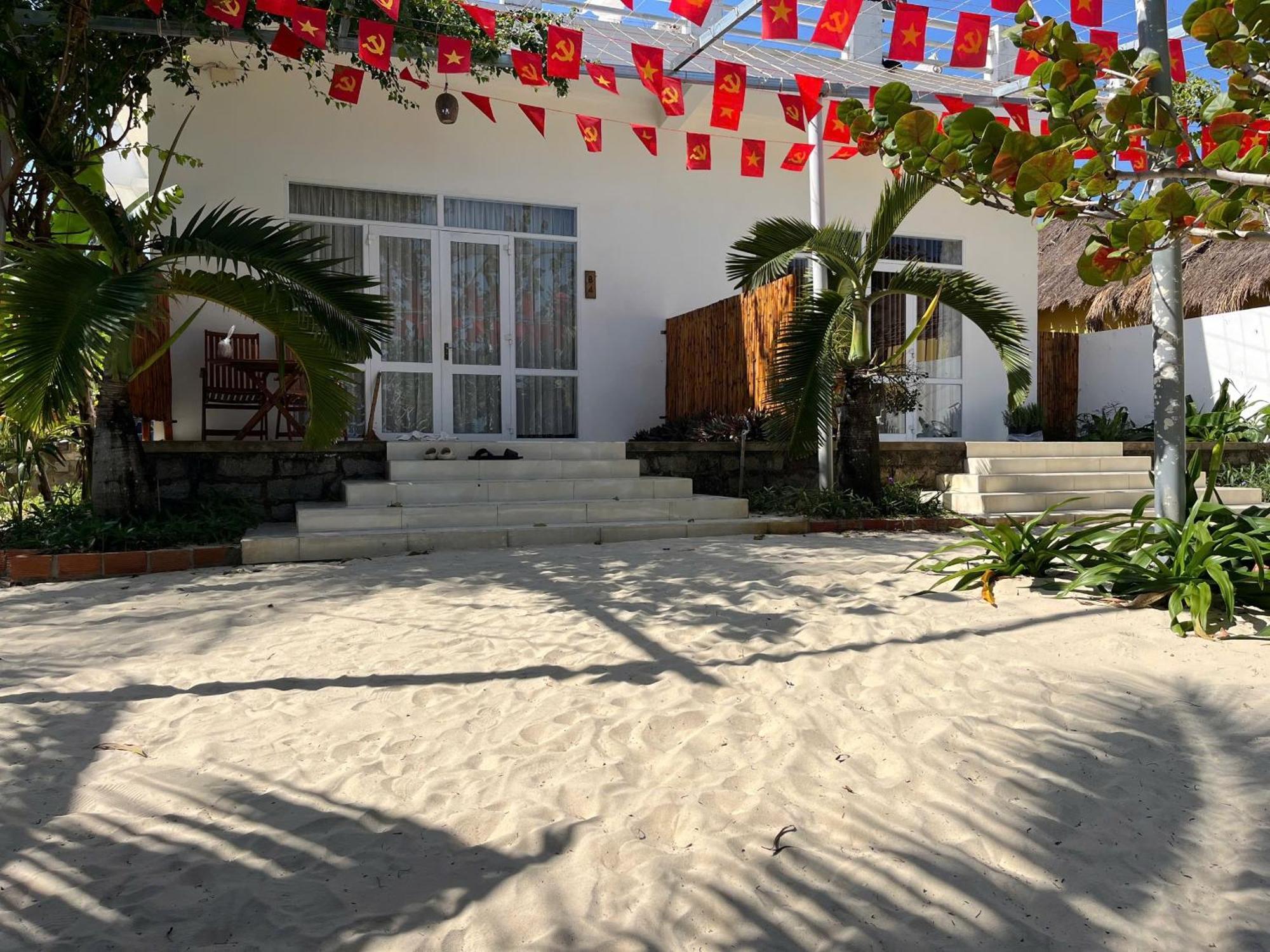 Robinson Beach Bungalow Vinh Hoa Екстер'єр фото