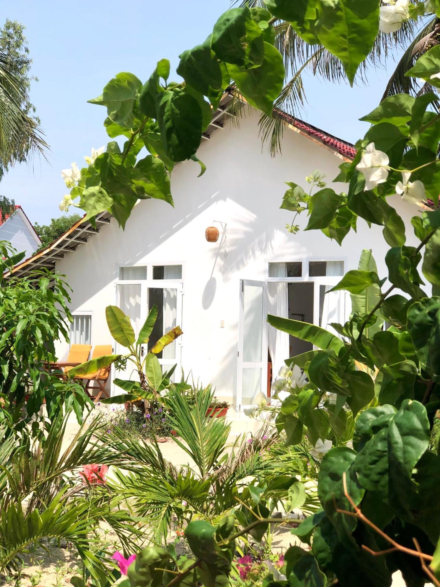 Robinson Beach Bungalow Vinh Hoa Екстер'єр фото