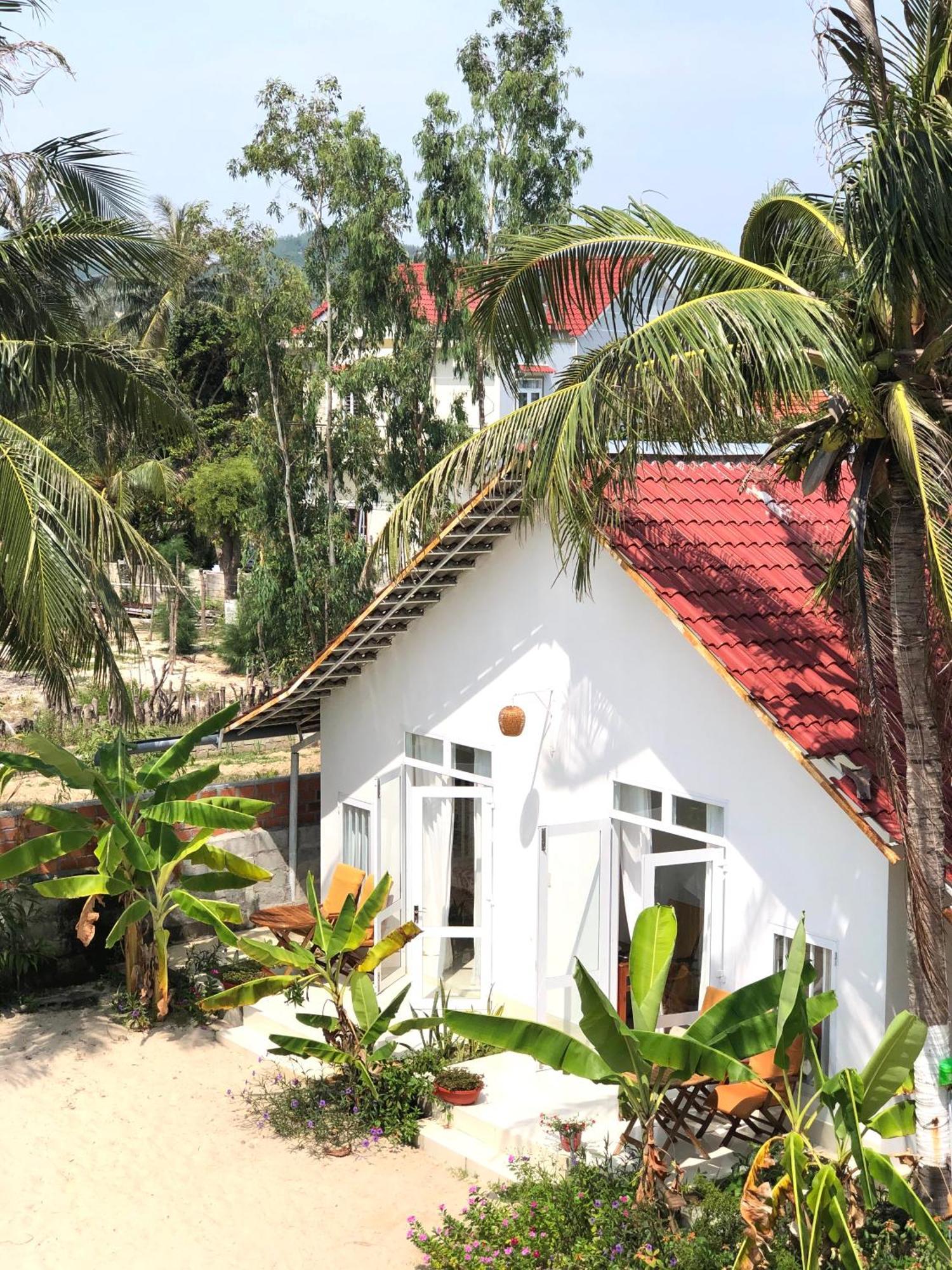 Robinson Beach Bungalow Vinh Hoa Екстер'єр фото