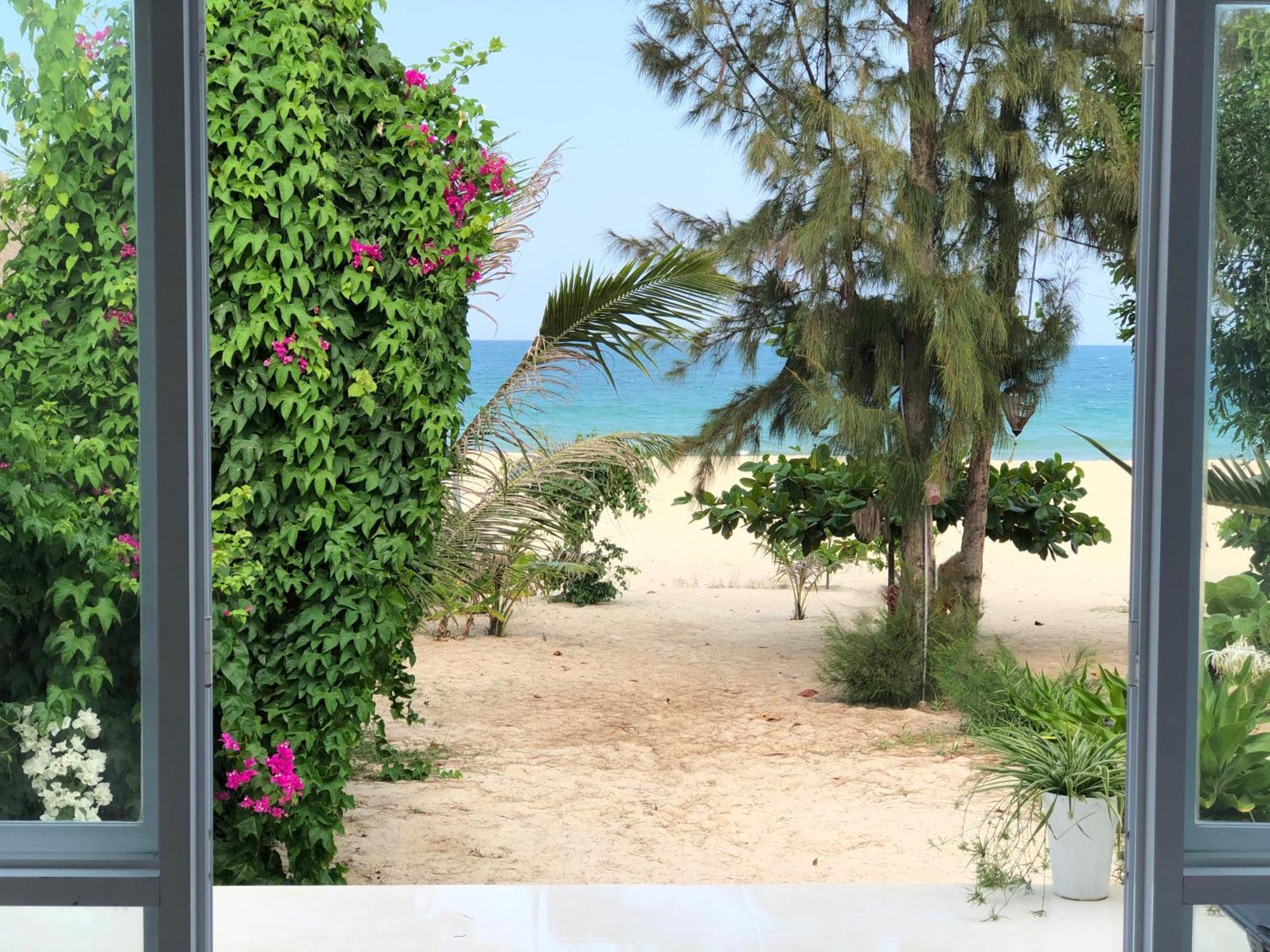 Robinson Beach Bungalow Vinh Hoa Екстер'єр фото